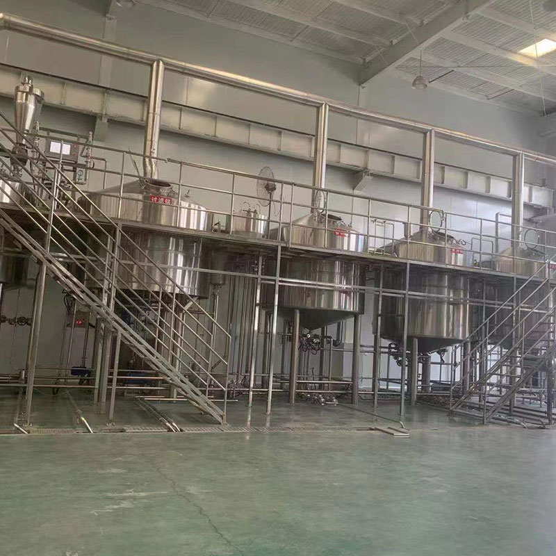 酉阳精酿啤酒设备厂—平面布置、设备设计、制造、调试、培训等一条龙服务